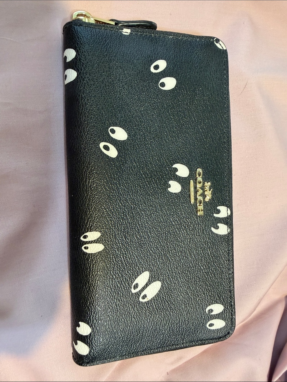 NWT **RARE*** Coach Disney Black Zip Wallet Spooky White Eyes Print & Gold Logo